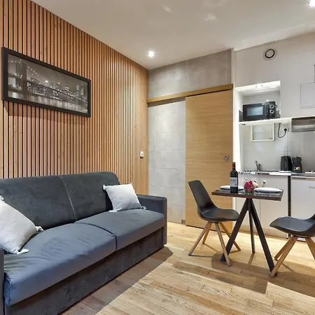 Tbs 329 - Charming In Apartment